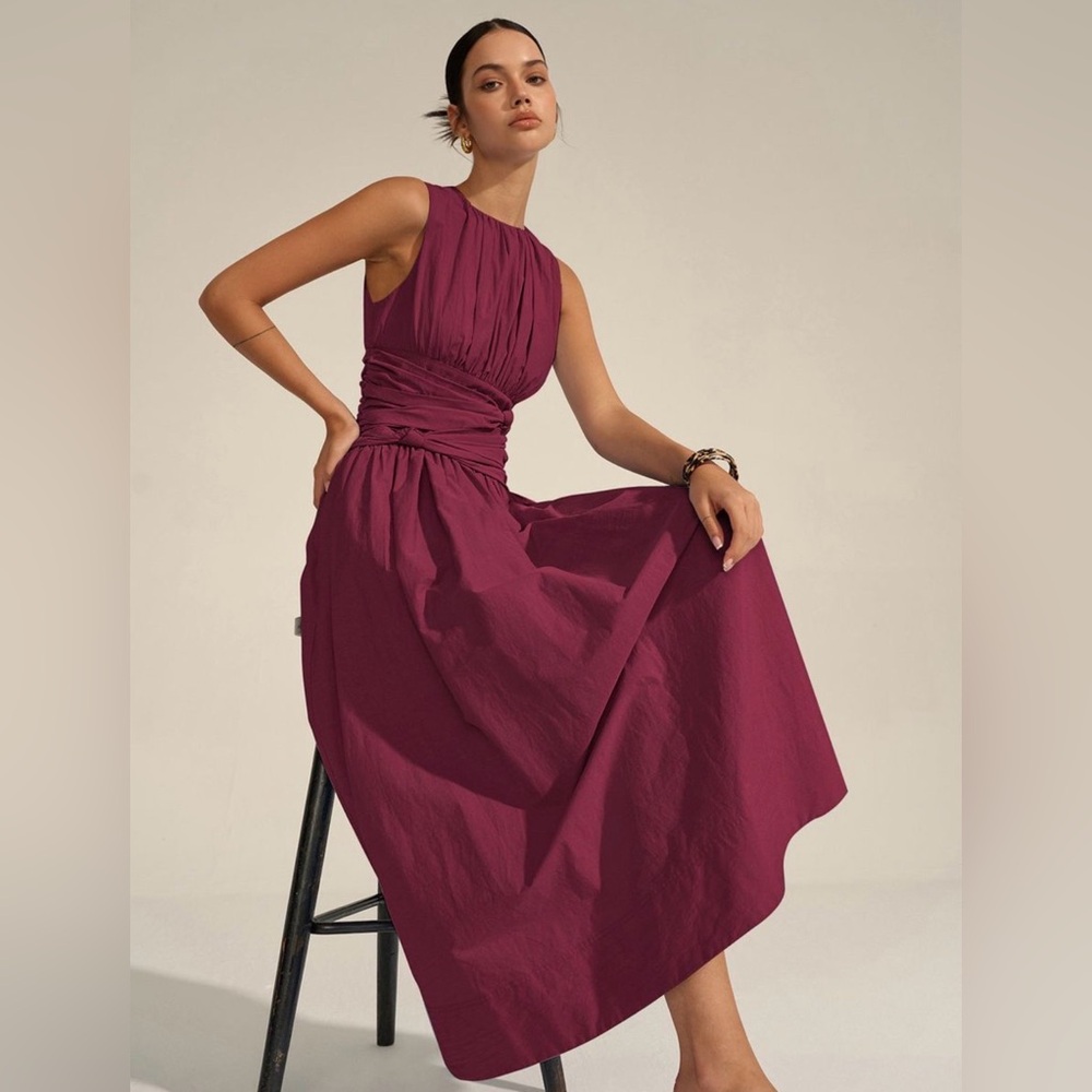 Commense Burgundy Sleeveless Ruched Waist Midi/Maxi Dress — Large